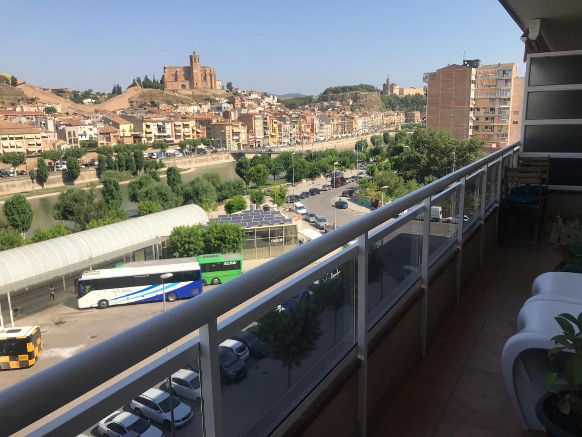 Apartamento Recien Reformado Con Vistas Al Rio Balaguer Exterior photo